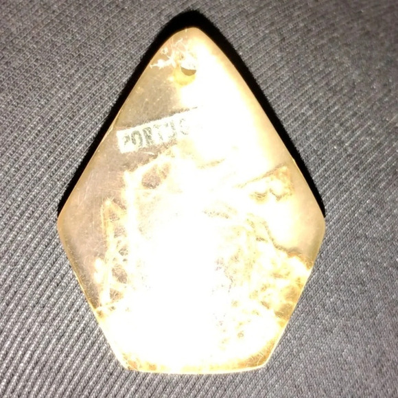 Vintage lucite Keychain/pendant - Picture 2 of 5